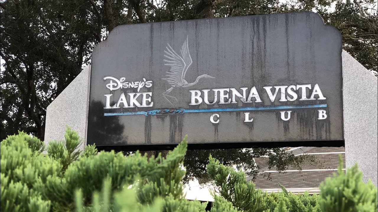 Golfing at Lake Buena Vista Golf Club Disney’s Saratoga Springs