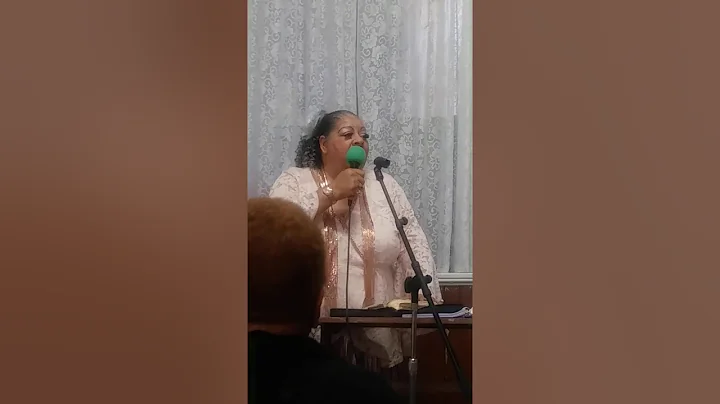 Elder Beverly Dorsey preaching @  the Fellowship T...