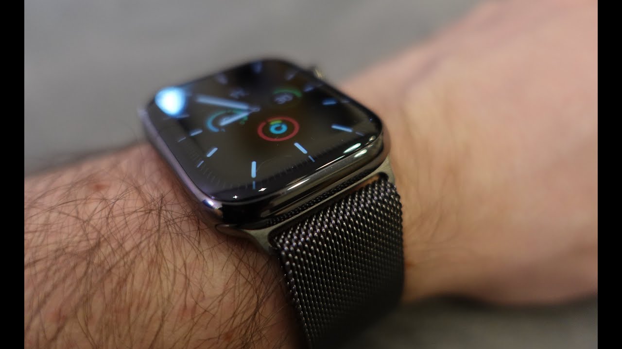 REVIVE a scratched APPLE WATCH in SECONDS (Scratched Stainless Steel) 