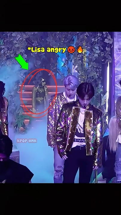 Lisa Mad When The Staff Throws Confetti in Her Mouth! 😤🔥  #kpop #blackpink #lisa #shortvideo