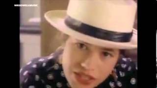 10,000 Maniacs- Trouble Me (1989) @MRSOWELLMUSIC