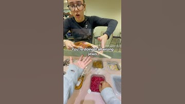 She took “make your own” to another level 😱😱 #wafflewands #waffleshop #food