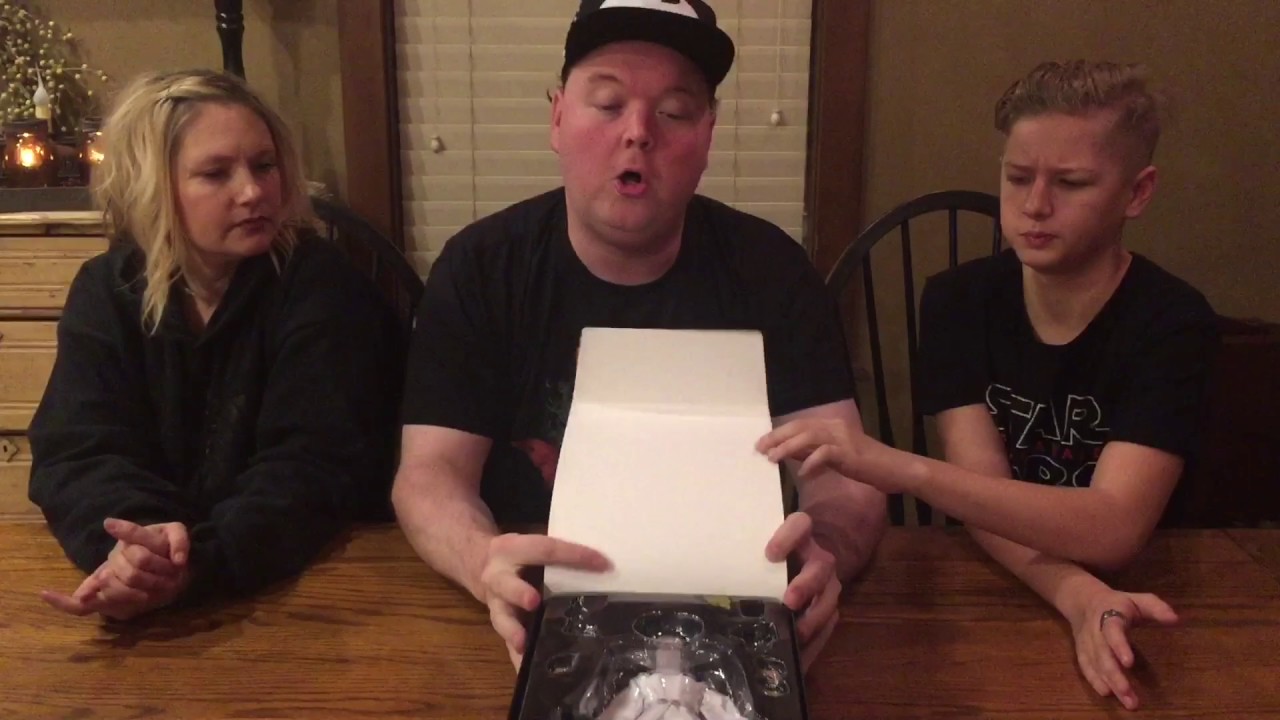 Star Wars Hot Toys Princess Leia 1/6 scale Figure Unboxing!