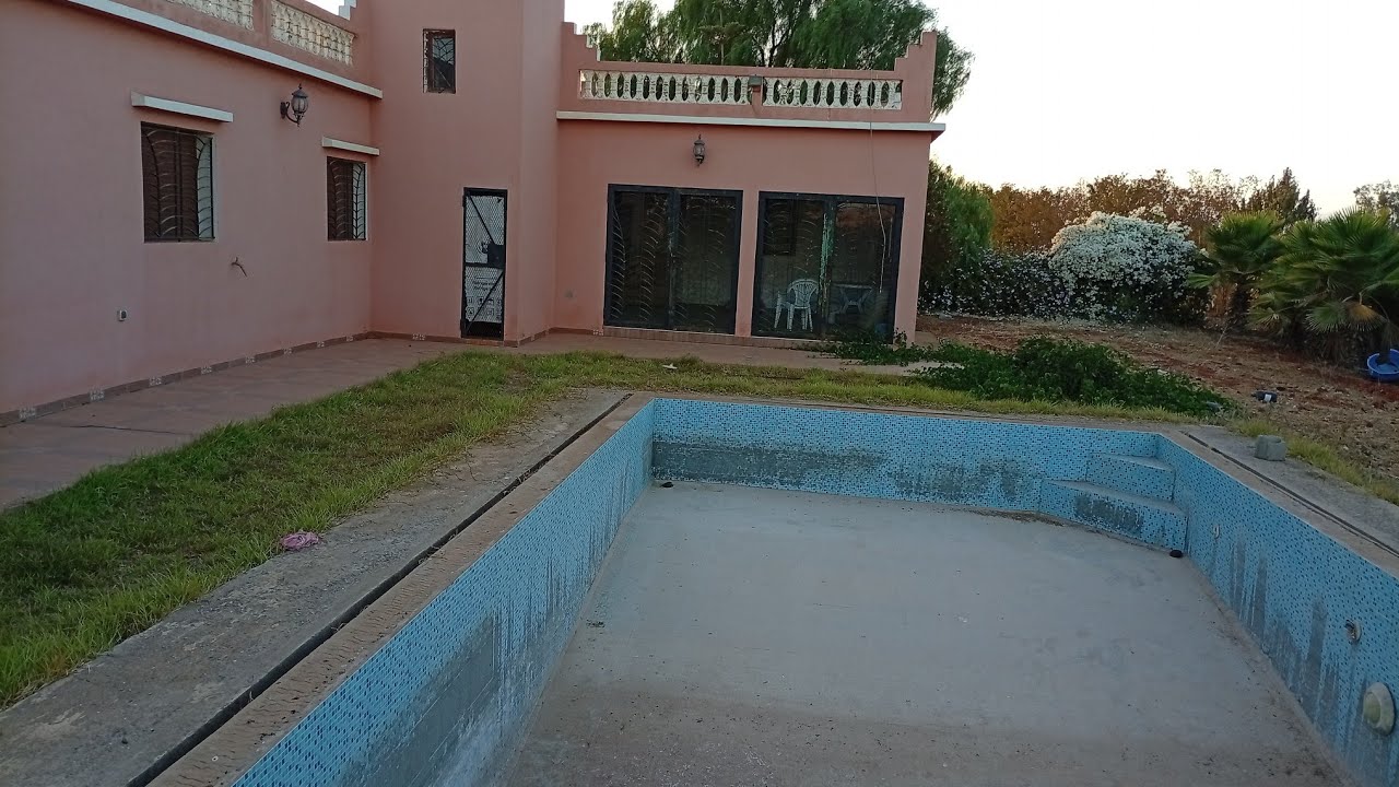 فيرمة روعة للبيع نصف هكتار فيها منزل فخم أو مسبح بنسليمان بثمن خرافي