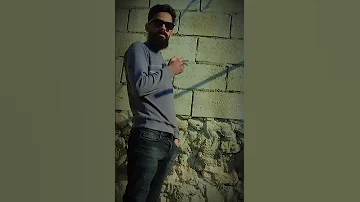 كل العيون تروح من بالي الا عيونك 