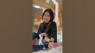 ekspresi cewek pas tindik perut kesakitan😂