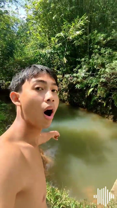 Mandi di sungai di Hari yang PANAS 🥶 (full video di komen)