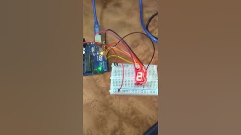 4 4 แสดงผลตัวเลข0 9ด้วย7 segmentแบบ Common Anode