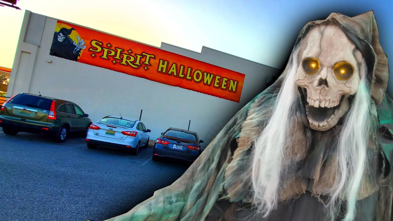 SPIRIT HALLOWEEN 2020 inside ABANDONED BABIES R US in MOBILE ALABAMA