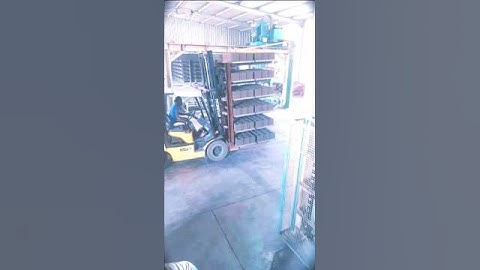 20cm blocks crafted with precision engineering. #smartblockline #concreteblocks #blockproduction