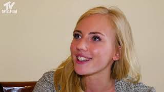 Elisa Schlott Im Star Interview