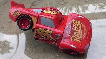 Disney Cars 3 Toys Lightning McQueen Tayo the Little Bus toy play