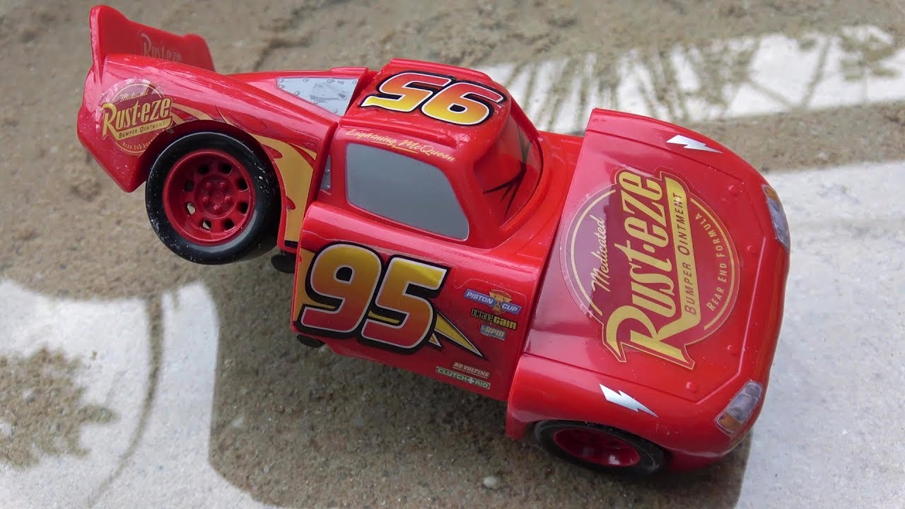 Disney Cars 3 Toys Lightning McQueen Tayo the Little Bus toy play