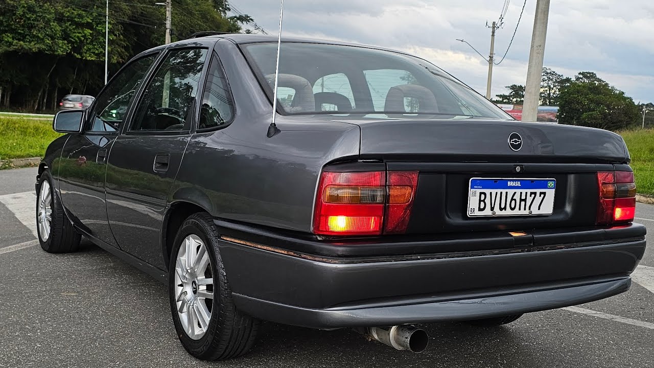 Vectra CD 1995 com teto solar e escape 4x1