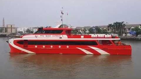 Tàu Phú Quốc Express 5 - Trải nghiệm nhìn tàu từ bến tàu cao tốc Rạch Giá - Phu Quoc Express