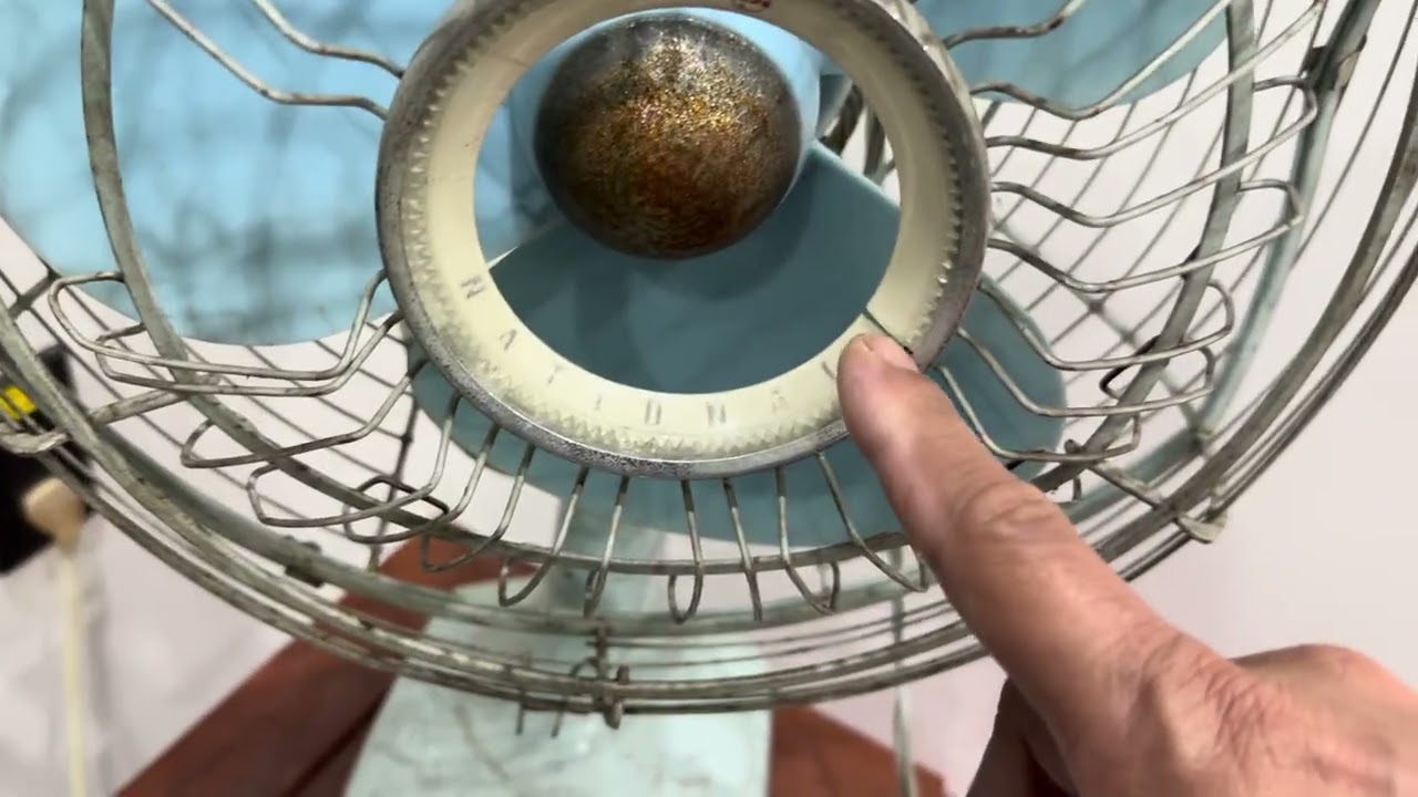 Quạt Nhật giá tốt mời các bác Lh:0986.166.389