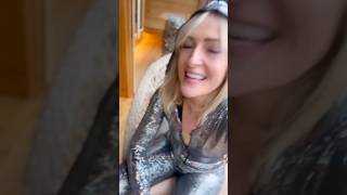 Download Lagu edgar wright's 2024 playlist is the perfect soundtrack for NYE. play it loud \u0026 in order! 🥂🤘🏼 MP3