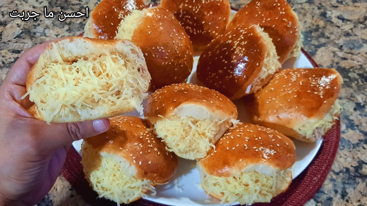 احسن وصفة جربتها👌 متراطيهاش خبيزات تقول بريوش بحشوة سهلة و بزاف بنيينة😋 راح تحتاجيها في رمضان 🌙