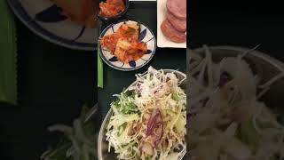 🍛 #회사 #구내식당 #점심메뉴 #순살햄 #두부구이 #볶음김치 #얼갈이된장국 #호박볶음 #풀무원도시락김 #잡곡밥 #그린샐러드