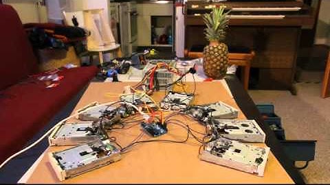 Game of Thrones Theme on eight floppy drives