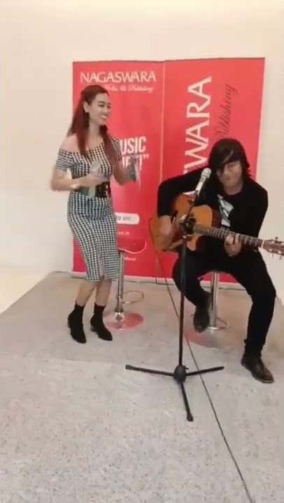 Jangan Pernah Selingkuh - Ato Angkasa Band feat Shandra Rose #shorts #live #musicroomid