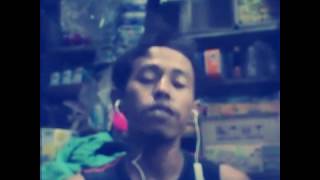 Download Gaun Untuk Ibu Video MP3 Gaun Untuk Ibu