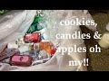 DUMPSTER DIVIN// COOKIES ,CANDLES AND APPLES, OH MY!!! FINALLY A HUGE CANDLE DUMPSTER SCORE!