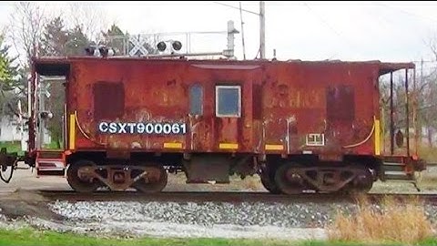 Old Caboose on Short CSX  Train 🚆 🚆 🚂🚂🚂🚂🚂🚂🚄🚄🚄🚄