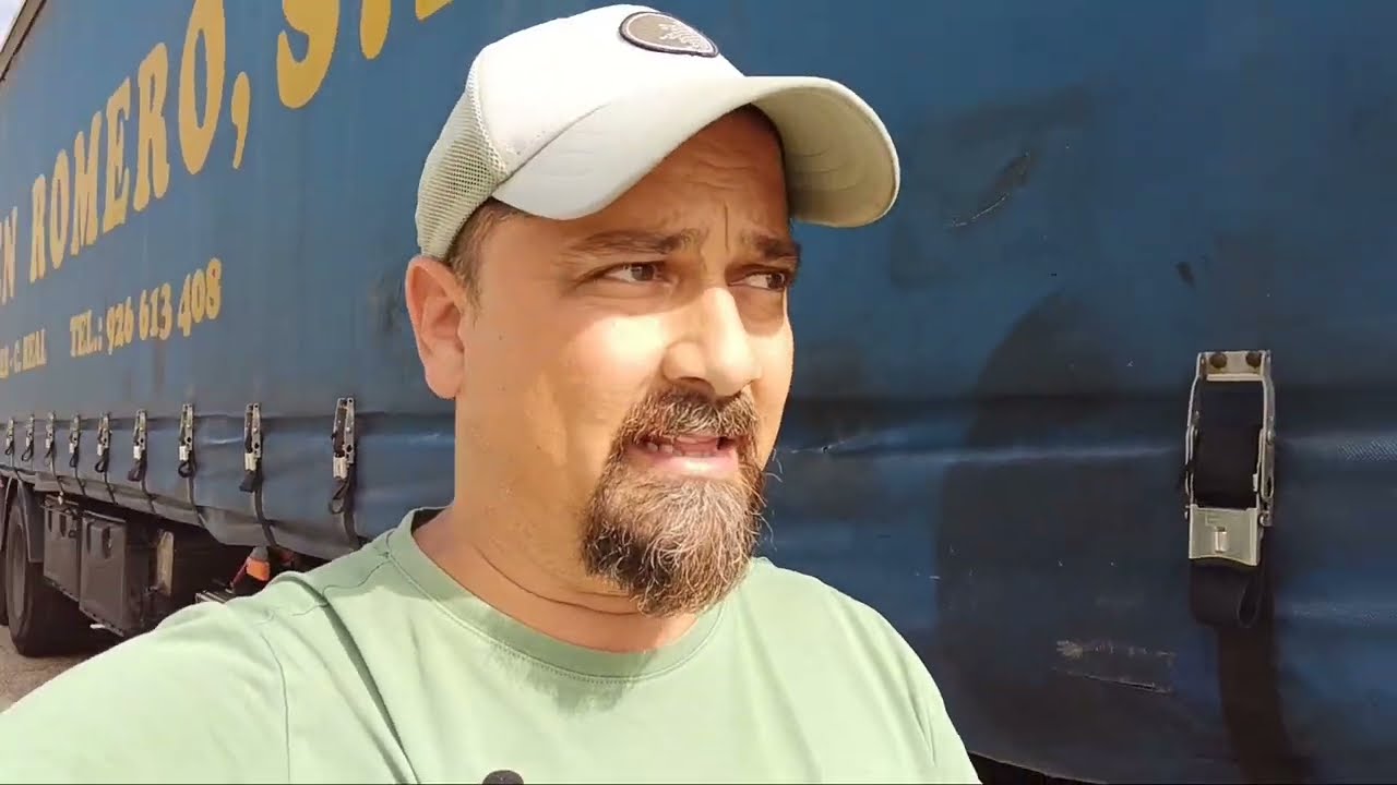 Ruta con el camión🚛 en Portugal,  descarga en barrio estrecho. 🦺🇵🇹♦️