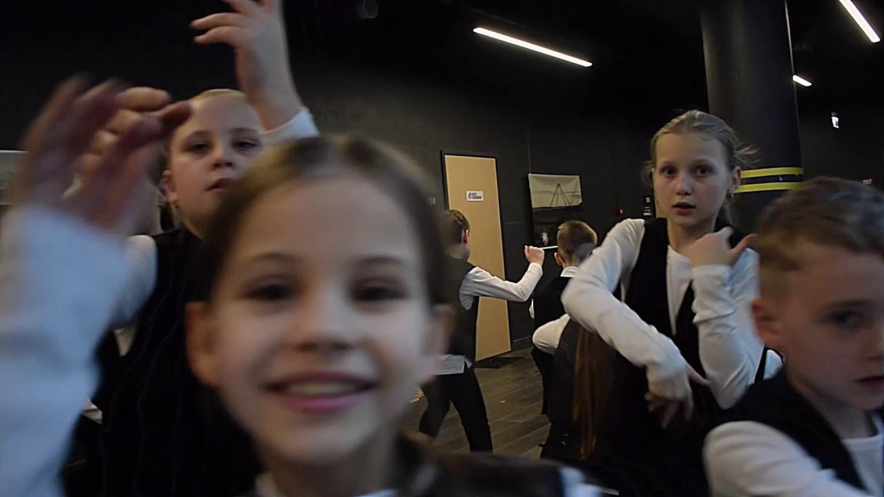 RED šokių studija | LILI KIDS | 2020