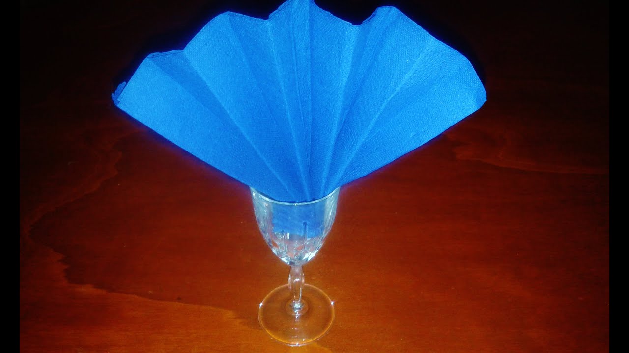 Piegare I Tovaglioli Ventaglio Nel Bicchiere Fold The Napkins Fan In Glass