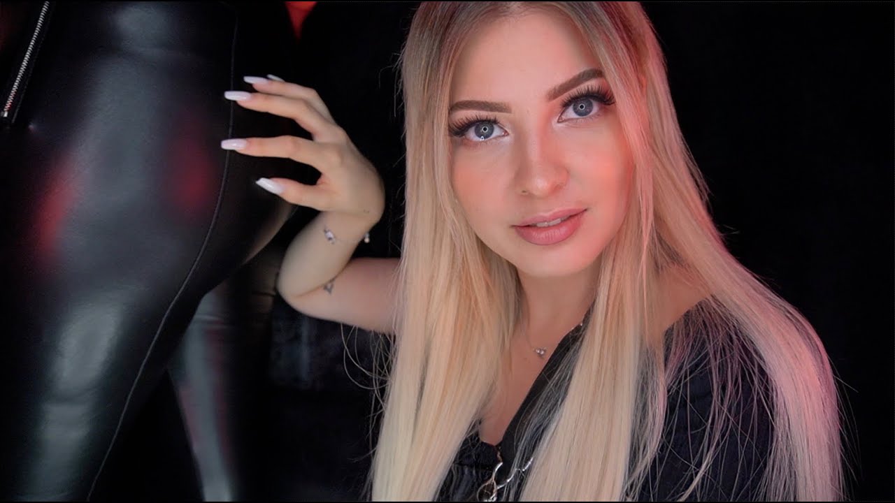 ASMR LEATHER SOUNDS 😈 • ULTRA TINGLY SCRATCHING & TAPPING WITH ASMR JANINA 😴