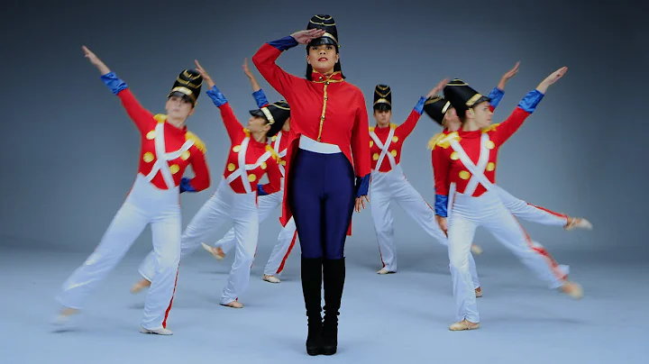 "Jingle Bells" - Elizabeth Chan (Taylor Swift "Sha...