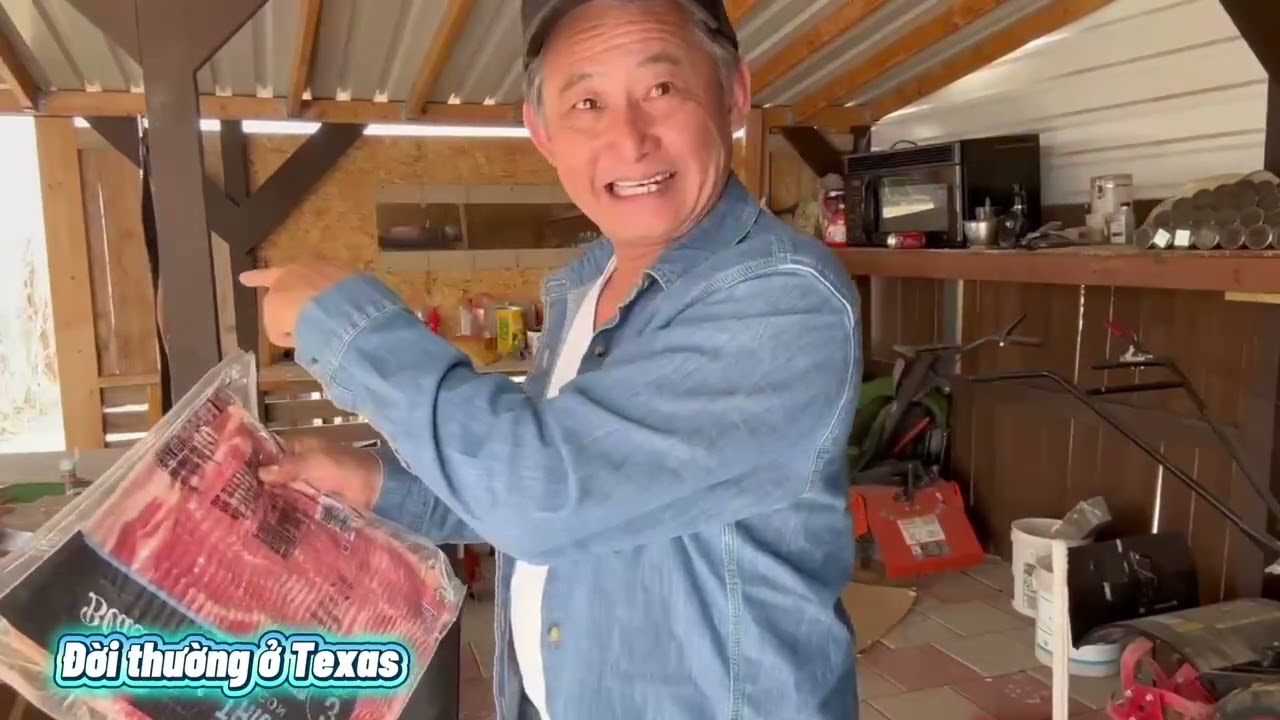 Mùng 1 Tết nhớ con này ăn con kia 😆