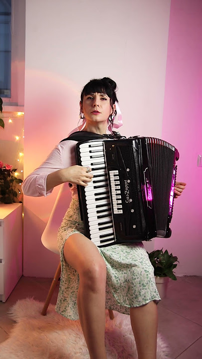 Tarantella Napoletana 🍕 #italianmusic #accordion
