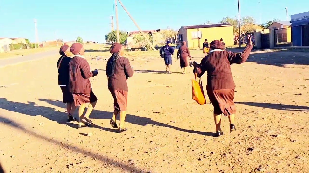 Revivalist Tlotliso Majoe - Ka bona ngaka Kgolo