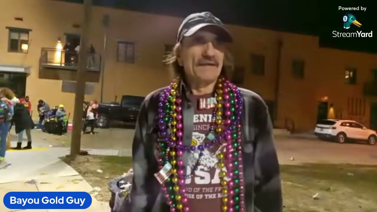 mardi gras parade in houma today