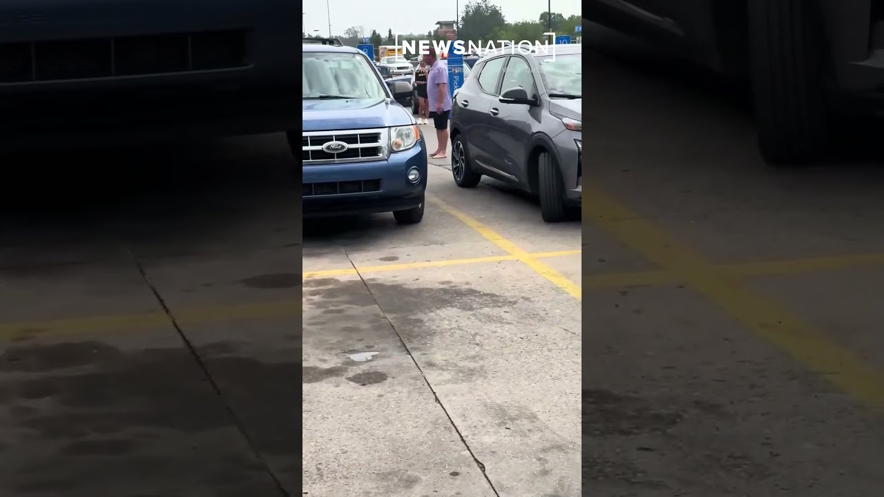 Watch Moment Bystanders Confront Suspect In Michigan Walmart Stabbing