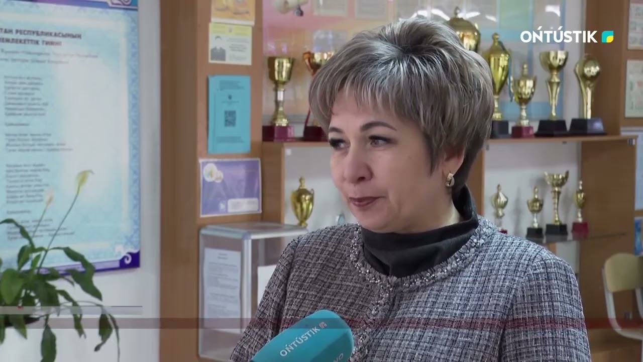 УЧИТЕЛЯ ОСВАИВАЮТ ИСКУССТВЕННЫЙ ИНТЕЛЛЕКТ