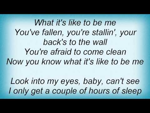 Guarda Kellie Coffey - What Its Like To Be Me Lyrics su YouTube