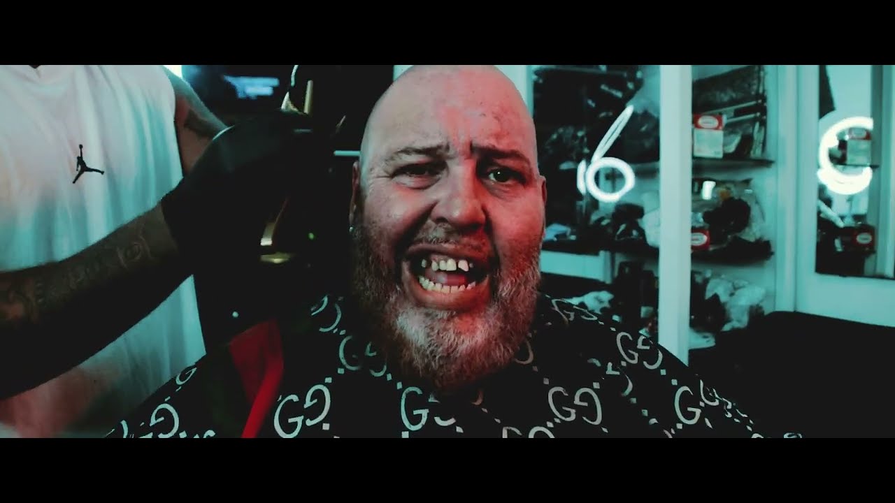 YouTube에서 Gordo Master BarberFlow (Videoclip oficial) 보기 YouTube에서 Gordo Master BarberFlow (Videoclip oficial) 보기