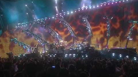 Genesis - Conversations With 2 Stools, Los Endos (When in Rome 2007)