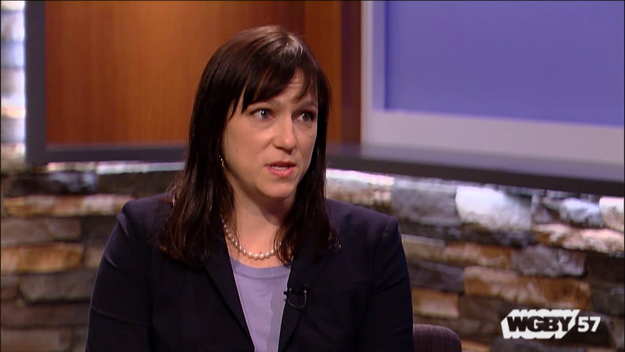 What Is Involved in Becoming a U.S. Citizen?  | Connecting Point | Apr. 20, 2018