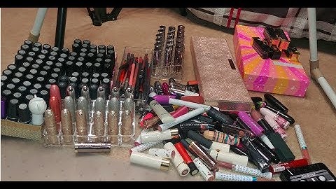 Declutter Series 2018 | Lipsticks + Lip Liners