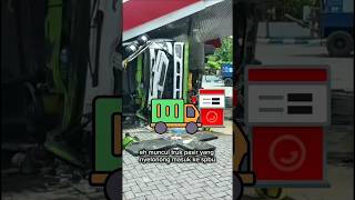 Truck Pasir Sruduk Spbu Pickup Terguling Bawa Emak - Emak