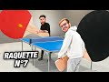 On joue au pingpong avec des raquettes de plus en plus grandes