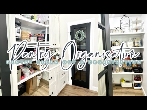 PANTRY ORGANIZATION //