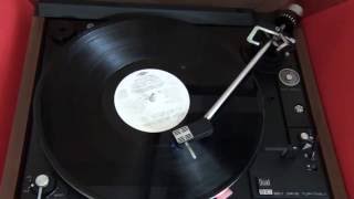 Video thumbnail of "HOMBRES G - Solo al llover (LP)"