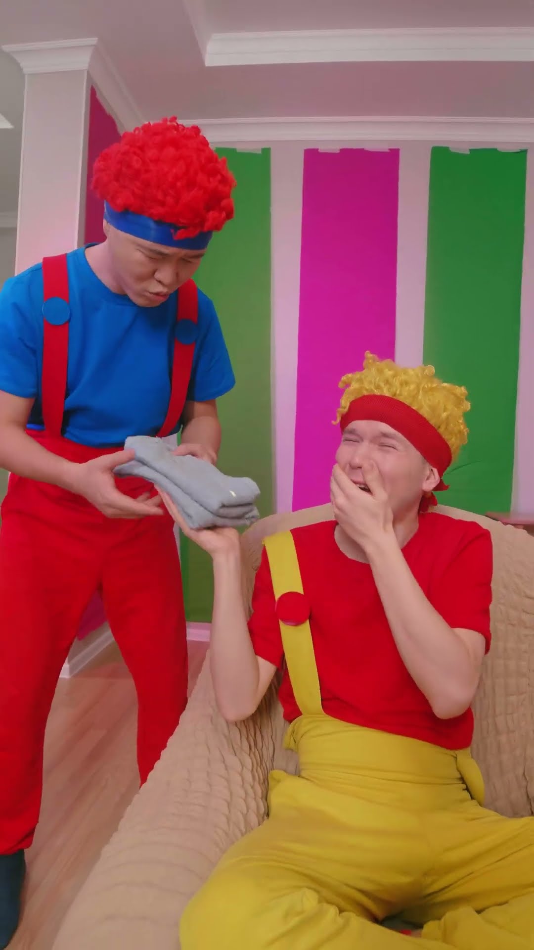 Chicky's Toothache | D Billions #shorts #db