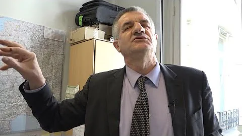 LA VACHE ET LE DPUT - un court-mtrage de Pierre Ca...